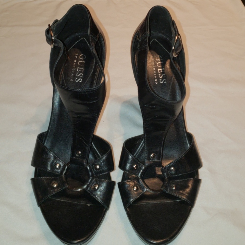 Open toe sandal heels